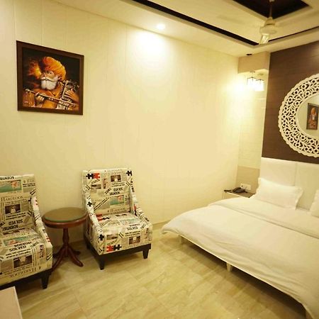 Hotel Soluxe Yamunānagar Exterior photo