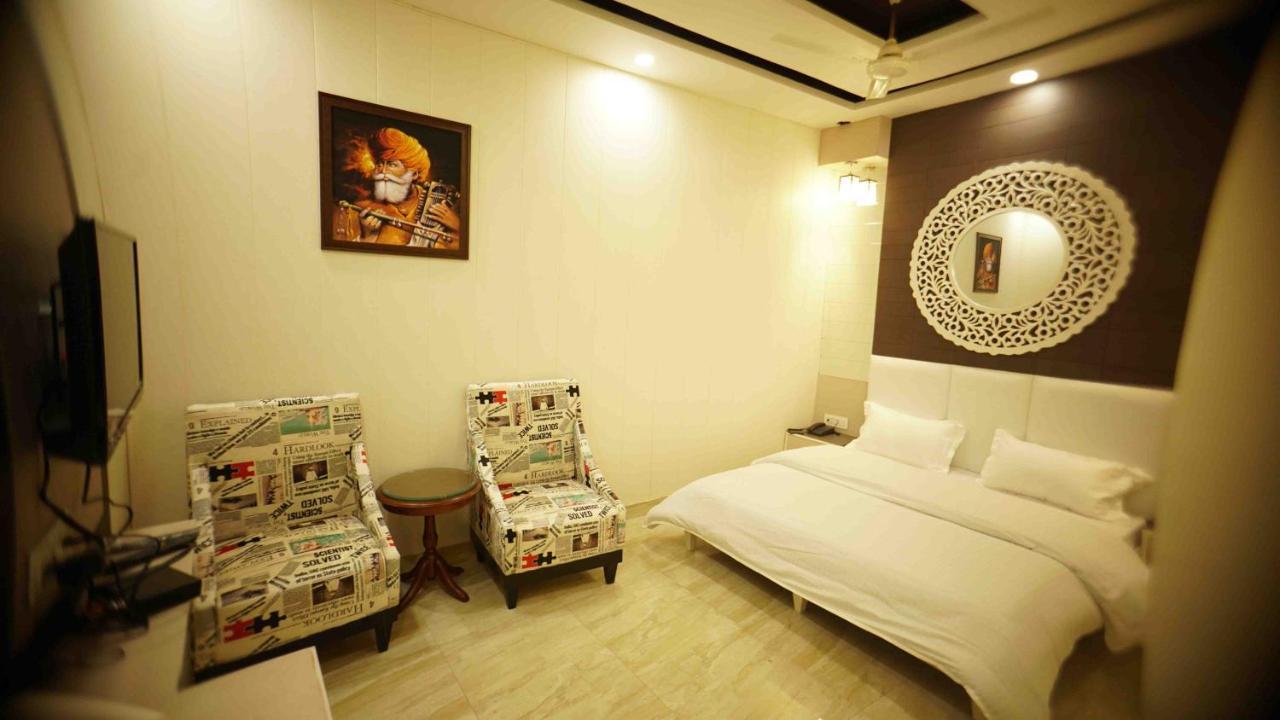 Hotel Soluxe Yamunānagar Exterior photo