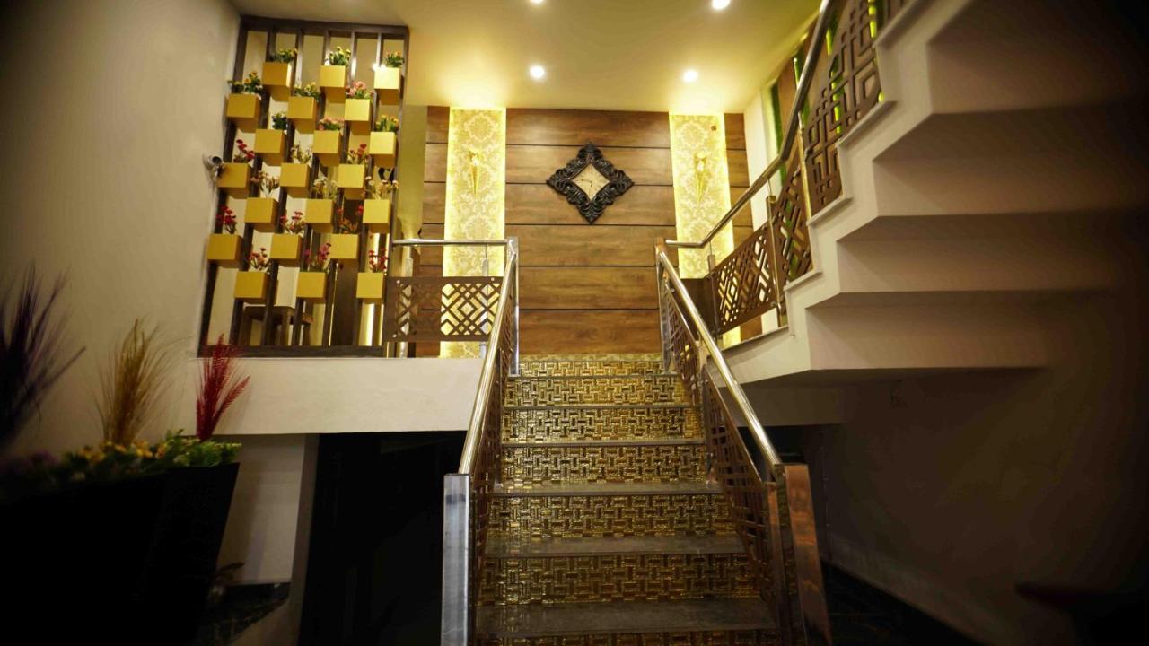 Hotel Soluxe Yamunānagar Exterior photo