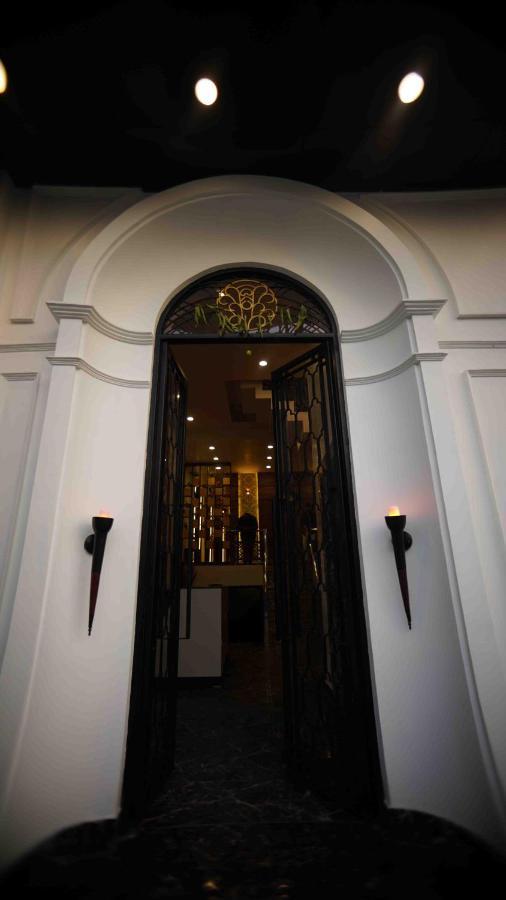 Hotel Soluxe Yamunānagar Exterior photo