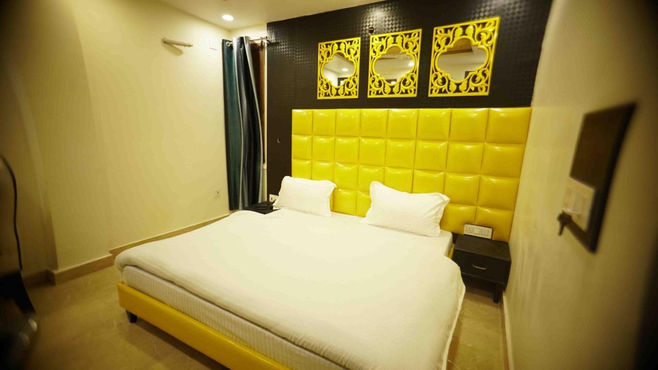 Hotel Soluxe Yamunānagar Exterior photo