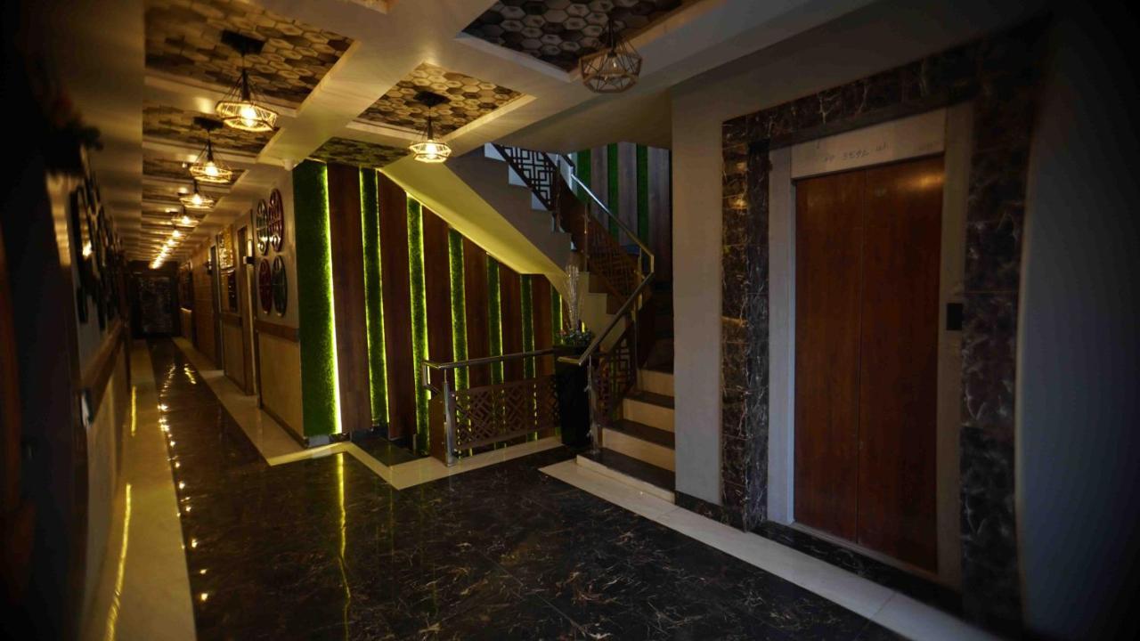 Hotel Soluxe Yamunānagar Exterior photo
